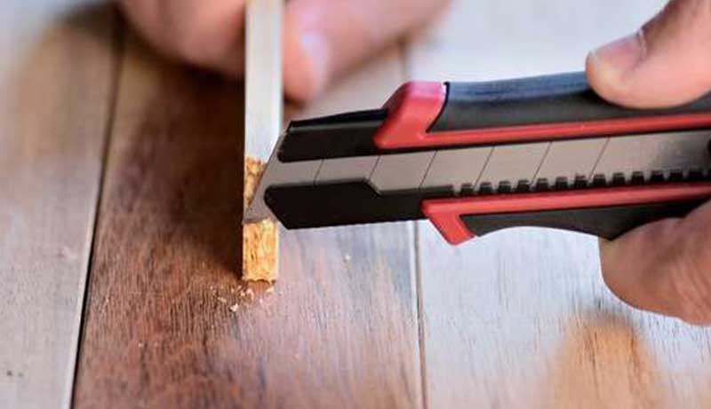 How to Open and Close the Razor Box Cutter